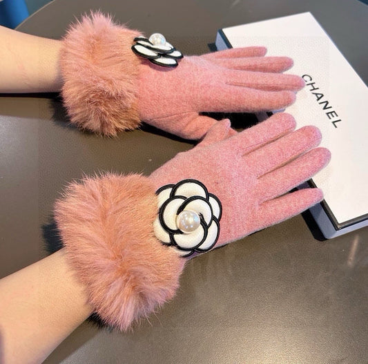 GLOVES IN ROUGE PINK WOOL WITH RABBIT FUR 439142 mysite