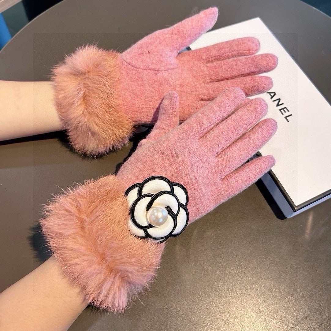GLOVES IN ROUGE PINK WOOL WITH RABBIT FUR 439142 mysite