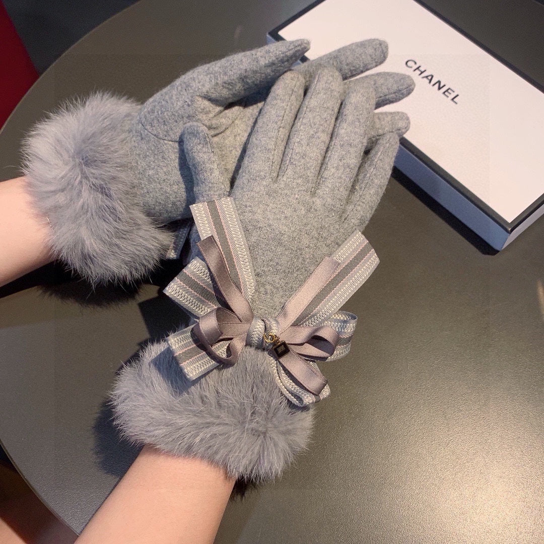 GLOVES IN DOLPHIN GRAY WOOL AND RABBIT FUR 441838 mysite