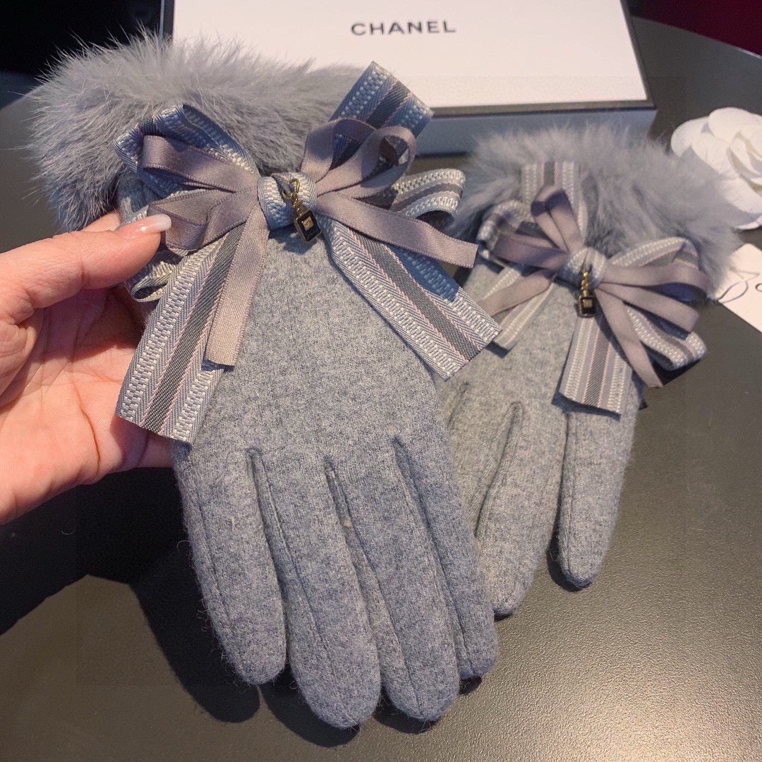 GLOVES IN DOLPHIN GRAY WOOL AND RABBIT FUR 441838 mysite