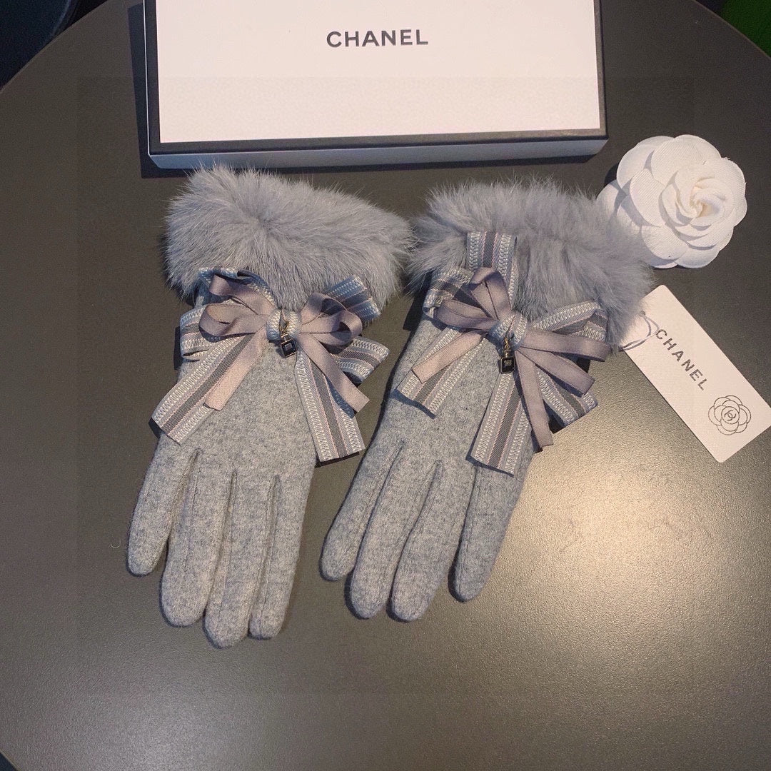 GLOVES IN DOLPHIN GRAY WOOL AND RABBIT FUR 441838 mysite