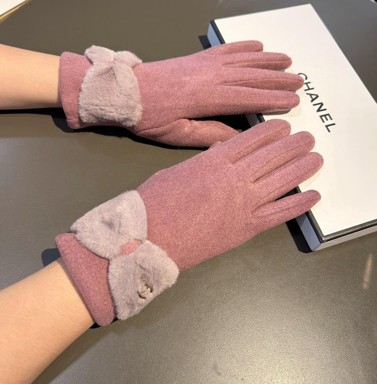 GLOVES IN CREPE PINK WOOL WITH RABBIT FUR 456296 mysite