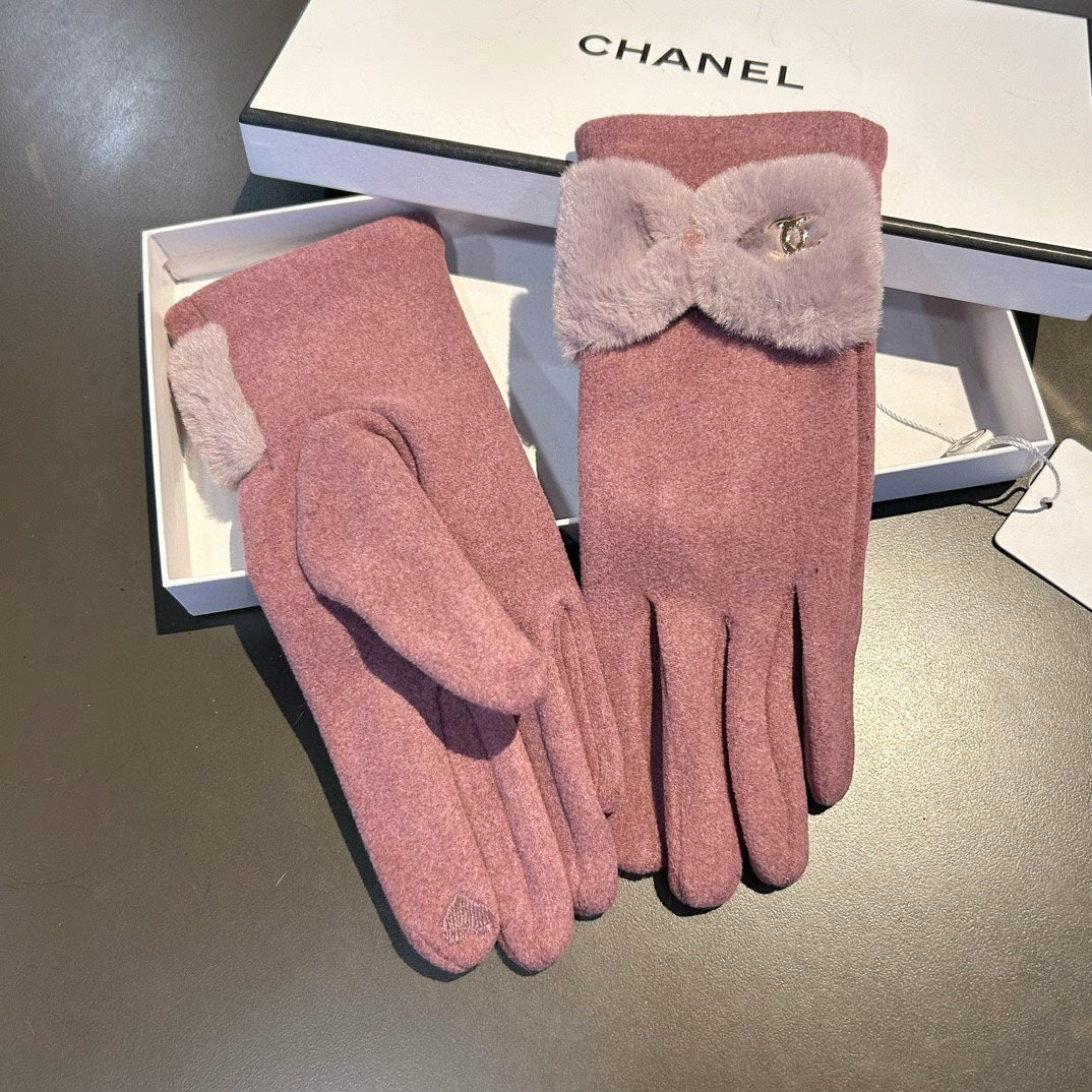 GLOVES IN CREPE PINK WOOL WITH RABBIT FUR 456296 mysite