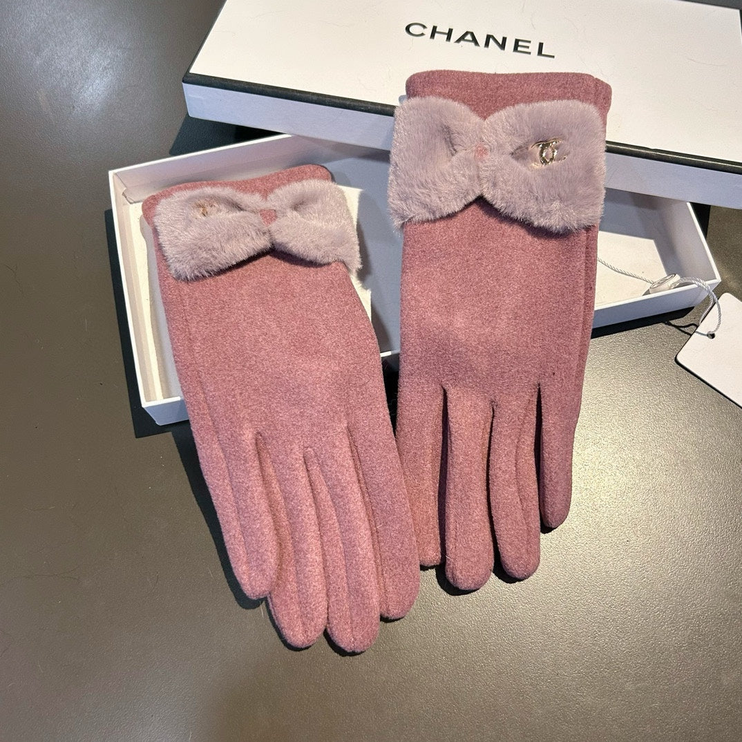 GLOVES IN CREPE PINK WOOL WITH RABBIT FUR 456296 mysite
