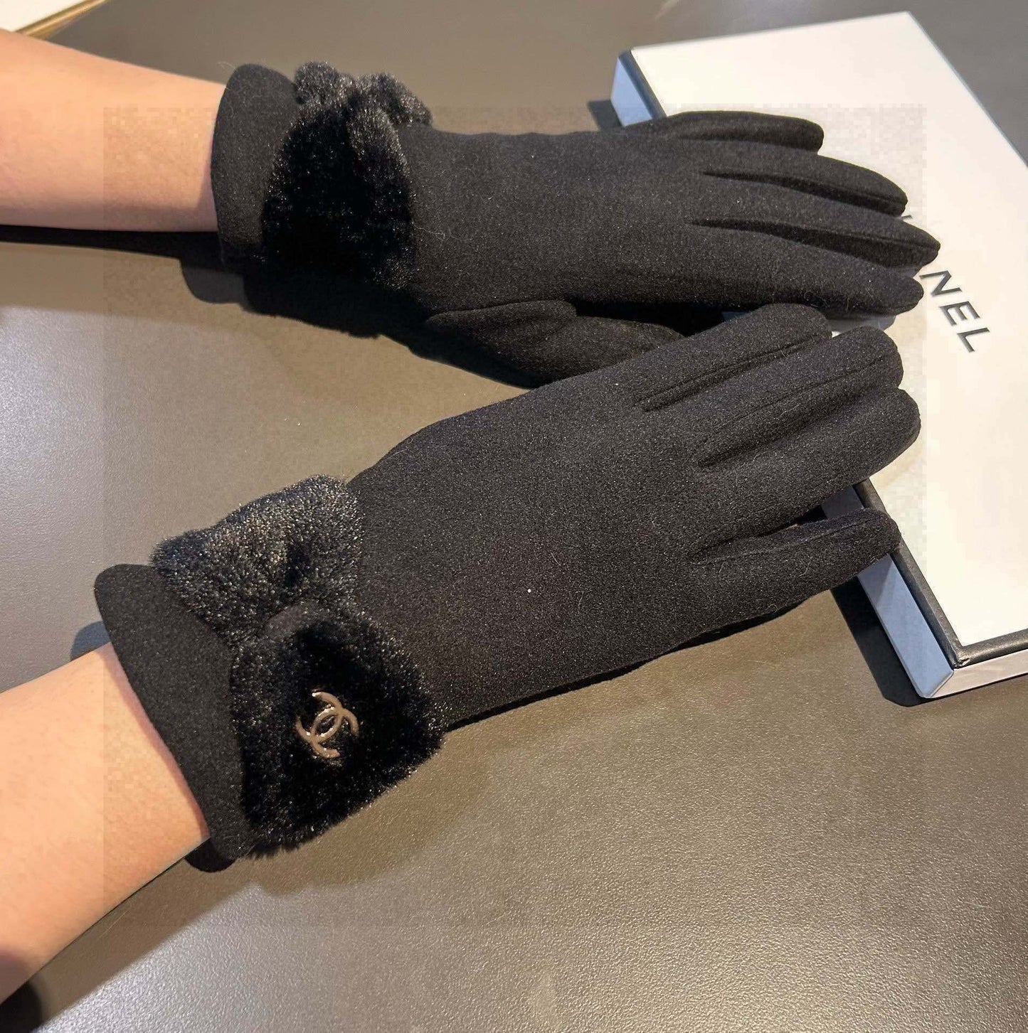 GLOVES IN BLACK WOOL WITH RABBIT FUR 456297 mysite