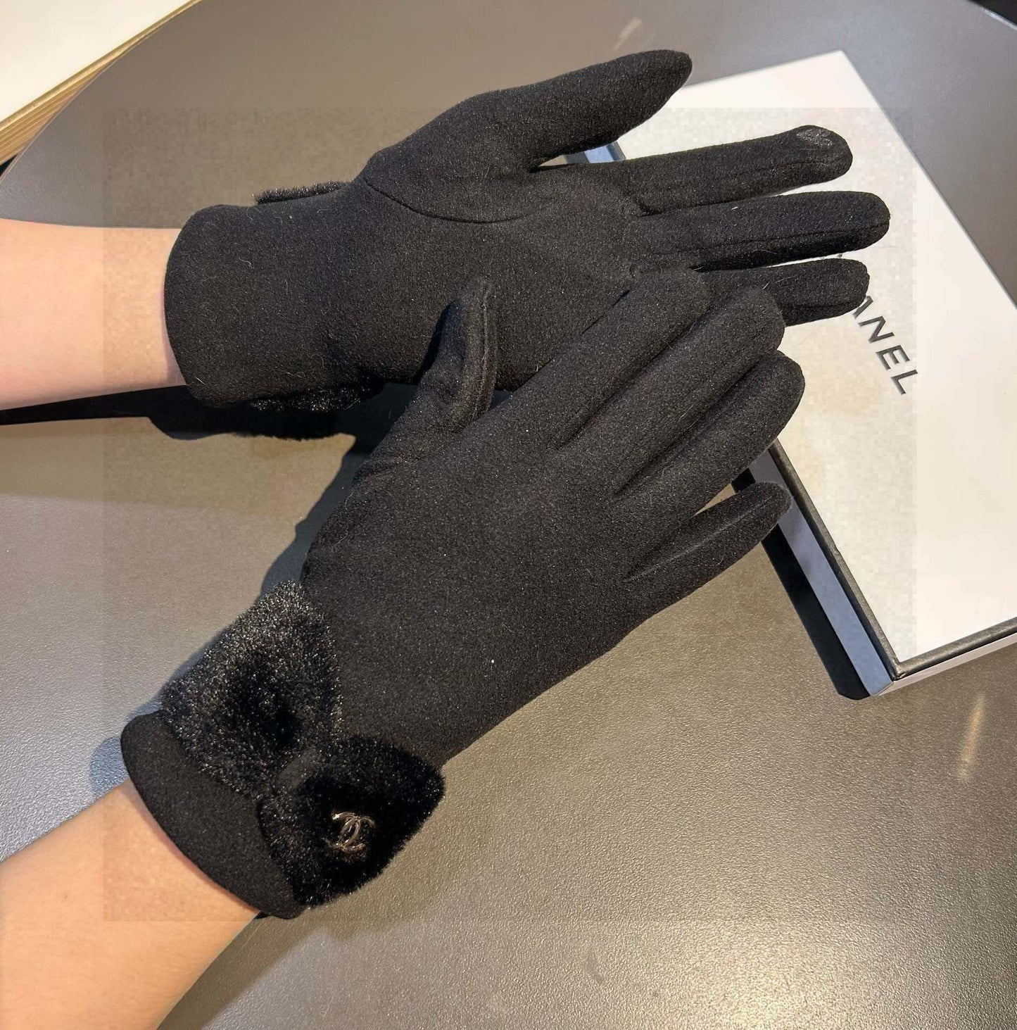 GLOVES IN BLACK WOOL WITH RABBIT FUR 456297 mysite