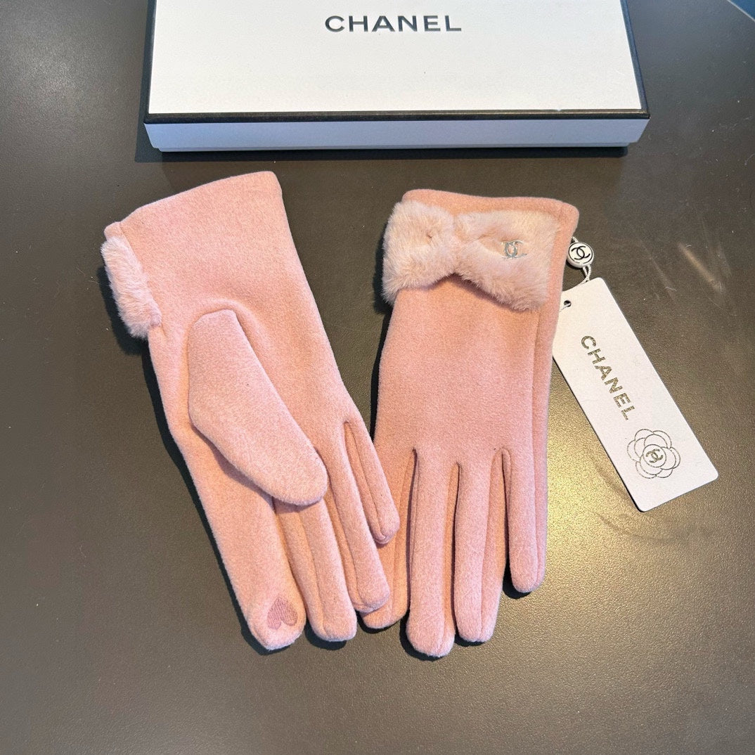 GLOVES IN ROSE PINK WOOL WITH RABBIT FUR 456298 mysite