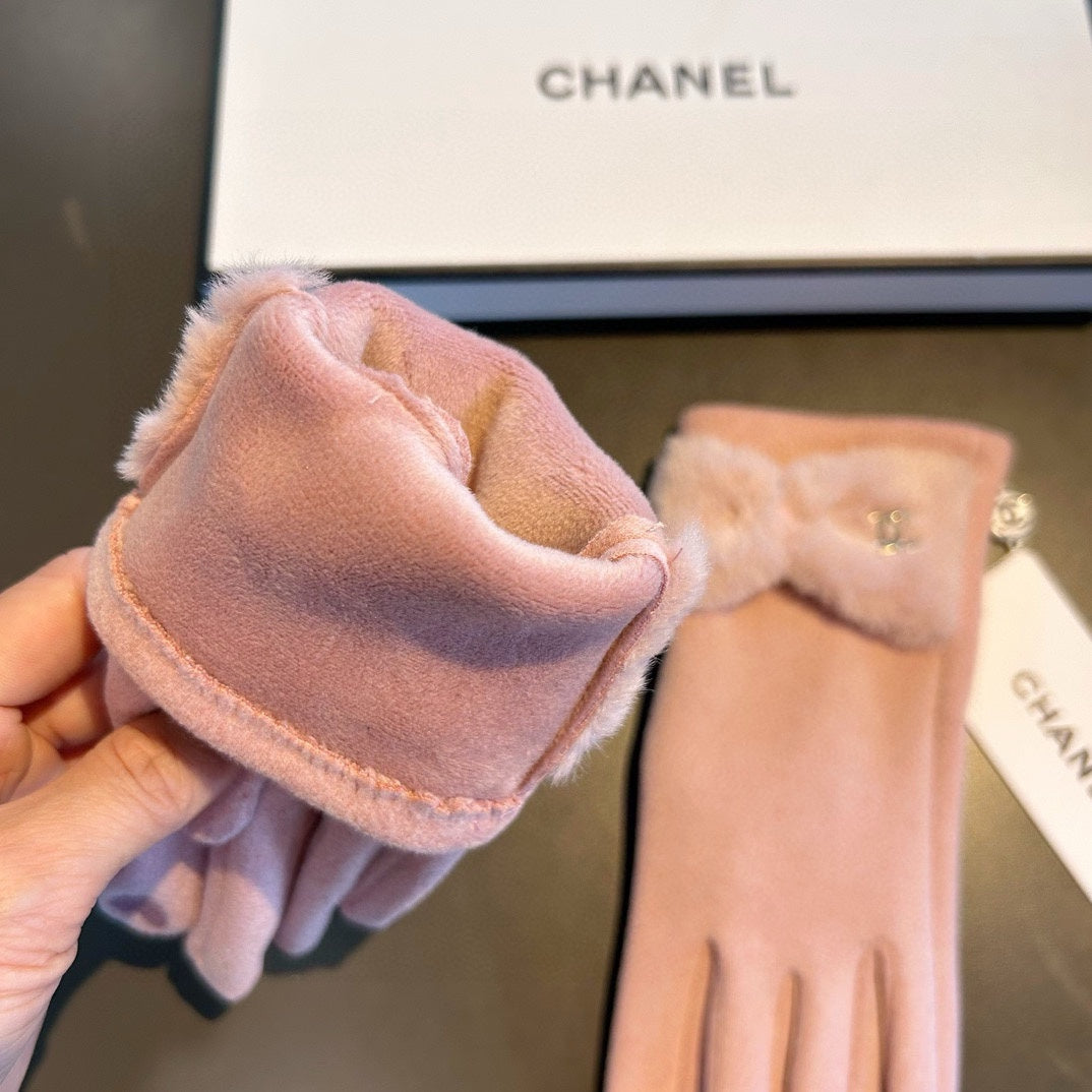 GLOVES IN ROSE PINK WOOL WITH RABBIT FUR 456298 mysite