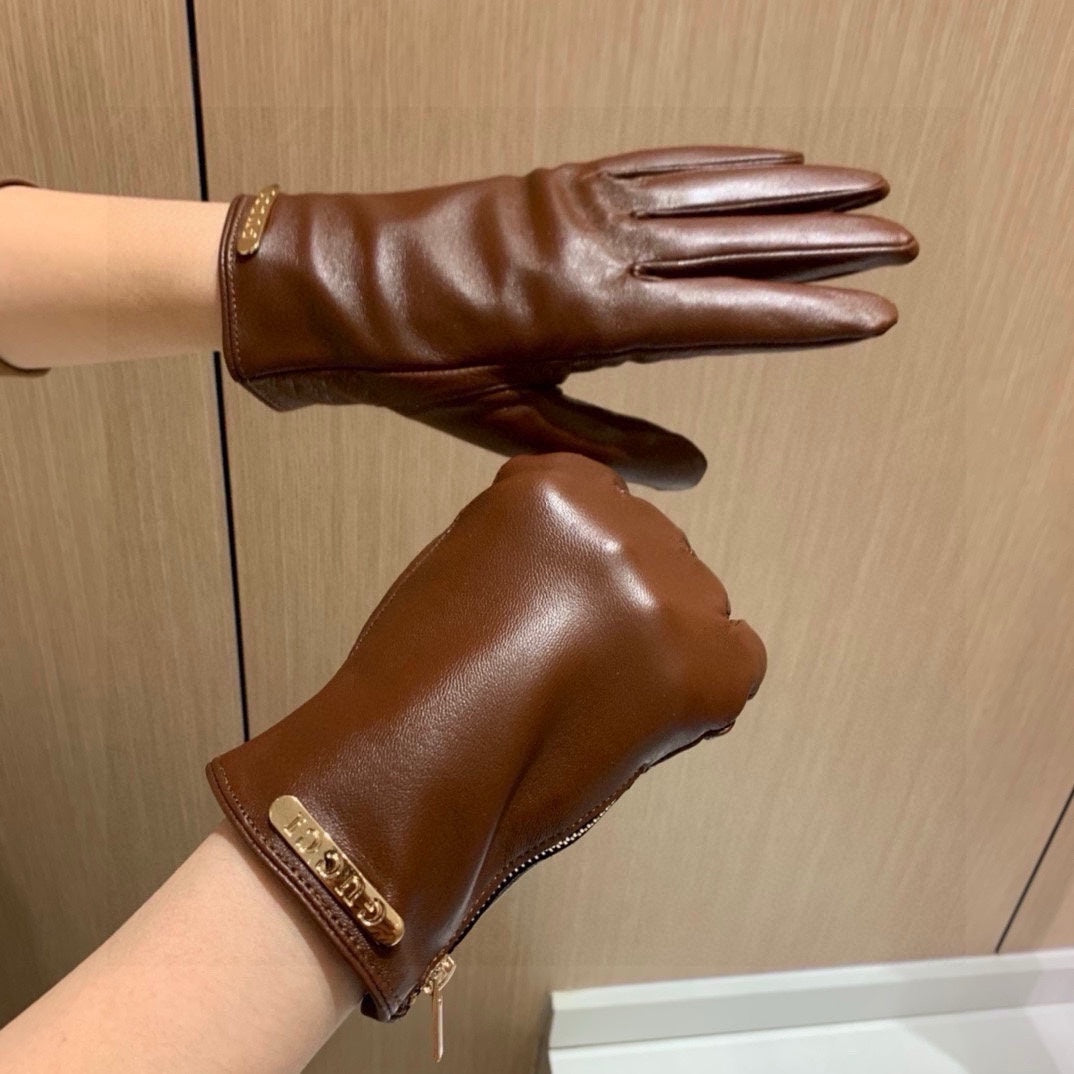 TOUCHSCREEN GLOVES WITH SIDE ZIPPER IN CARAMEL BROWN LAMBSKIN 456310 mysite