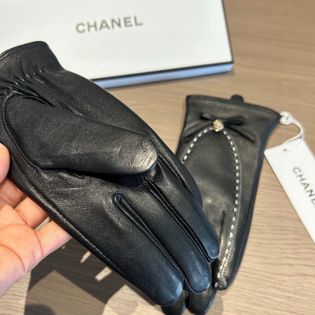 GLOVES IN BLACK LAMBSKIN 456336 mysite