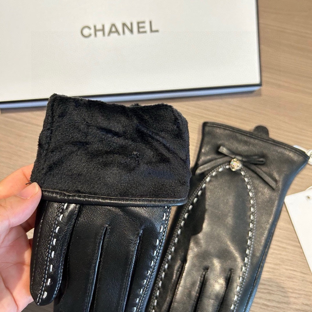 GLOVES IN BLACK LAMBSKIN 456336 mysite