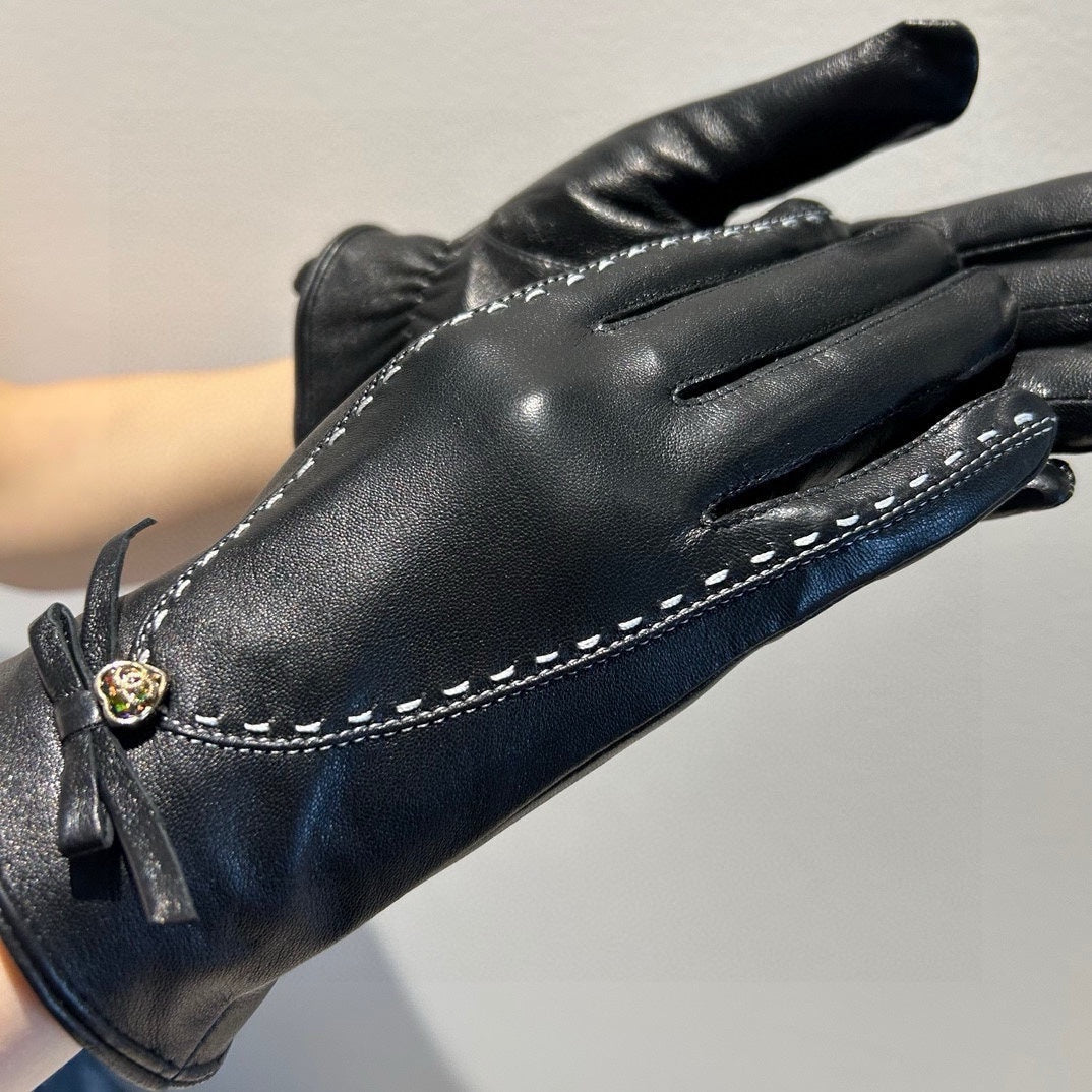 GLOVES IN BLACK LAMBSKIN 456336 mysite