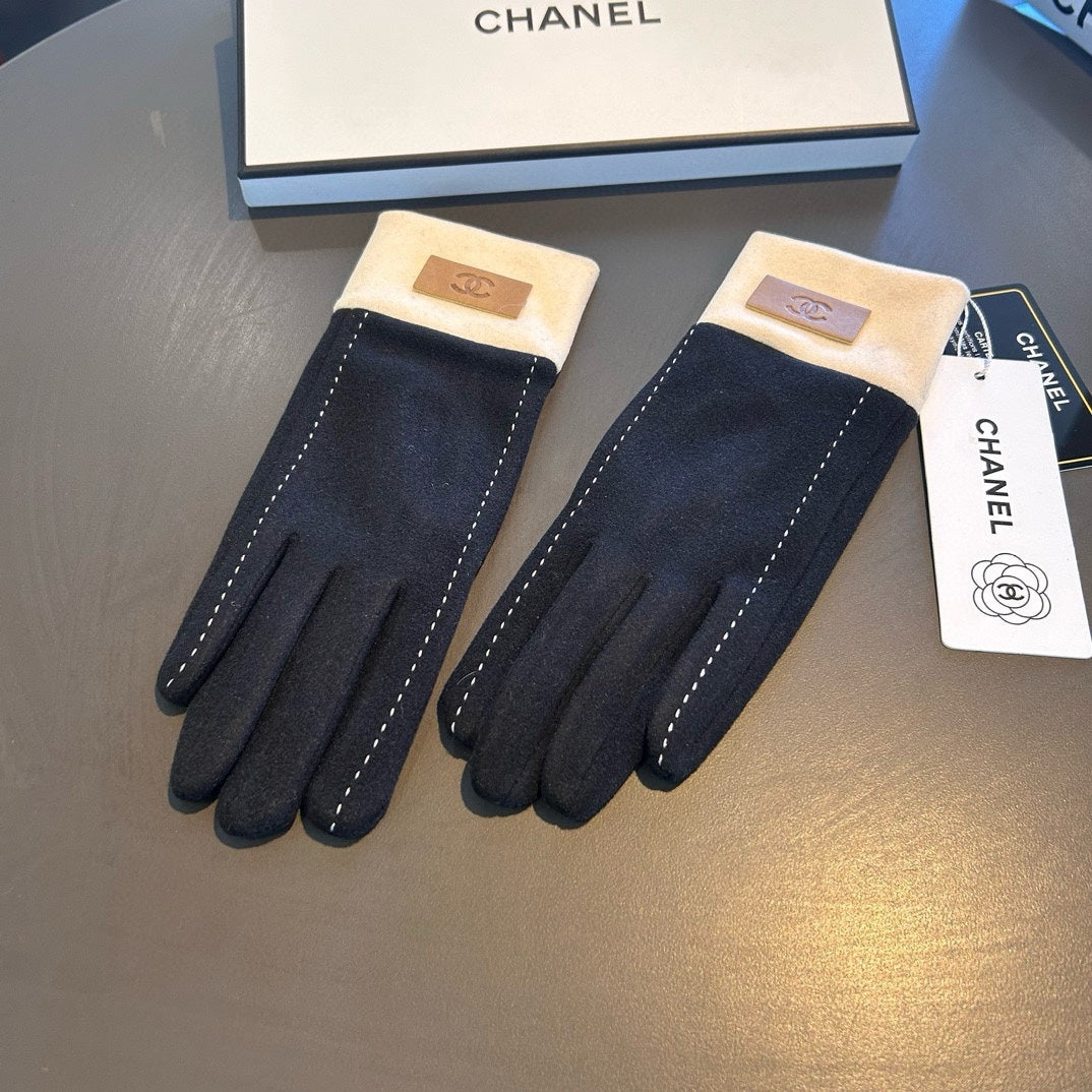 GLOVES IN BLACK WOOL 462254 mysite