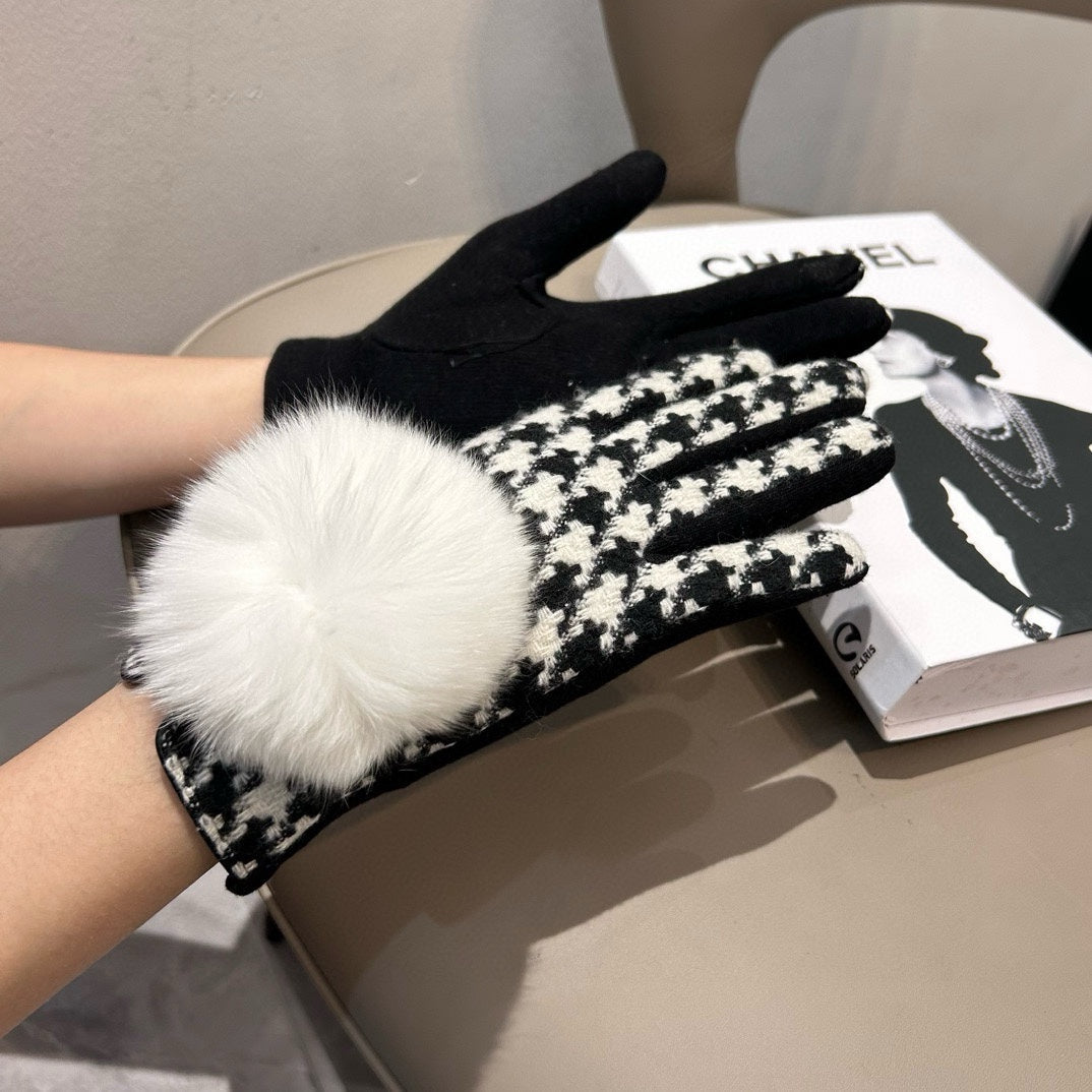 GLOVES IN BLACK MIX WHITE WOOL 462258 mysite