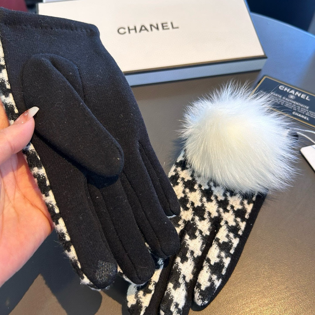 GLOVES IN BLACK MIX WHITE WOOL 462258 mysite