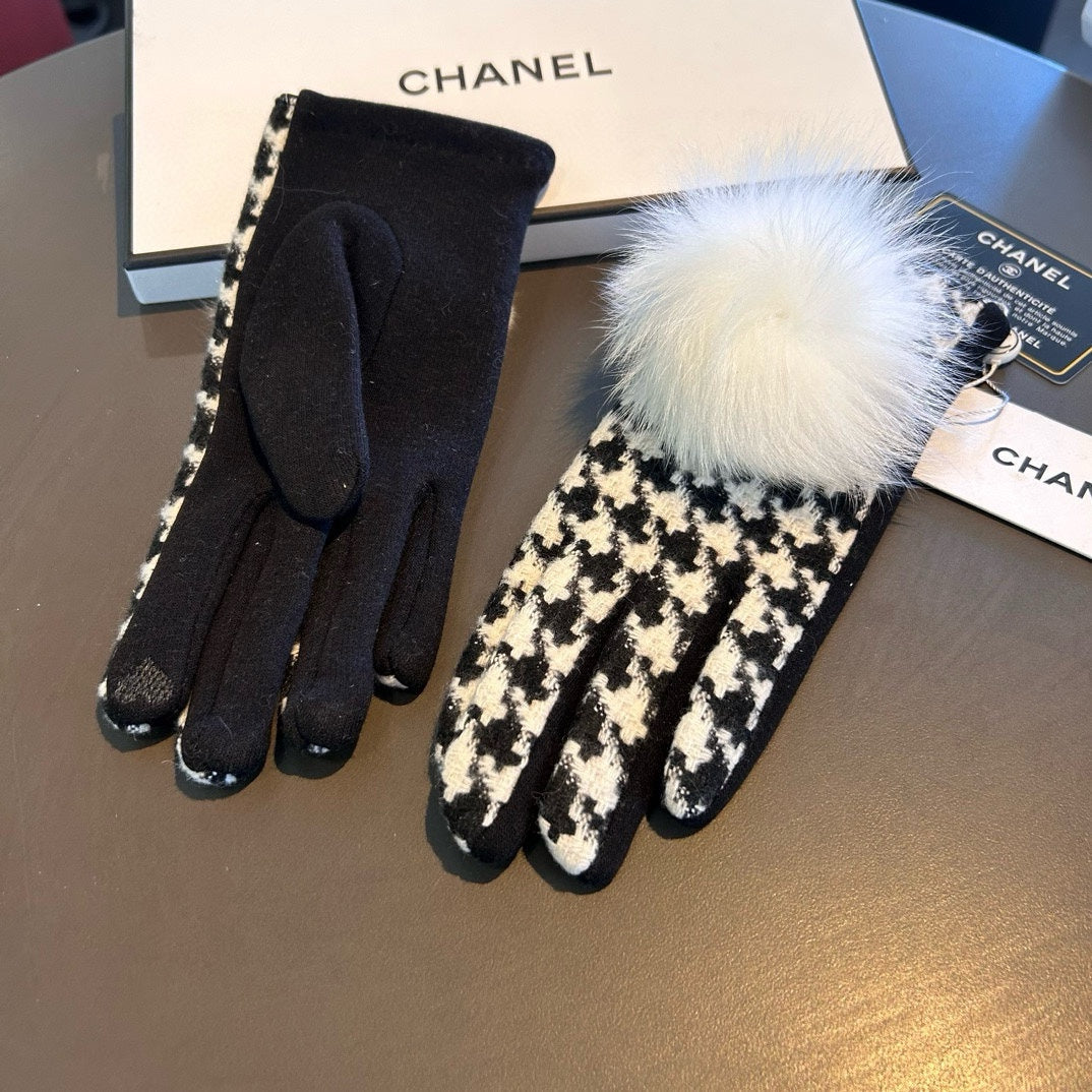 GLOVES IN BLACK MIX WHITE WOOL 462258 mysite