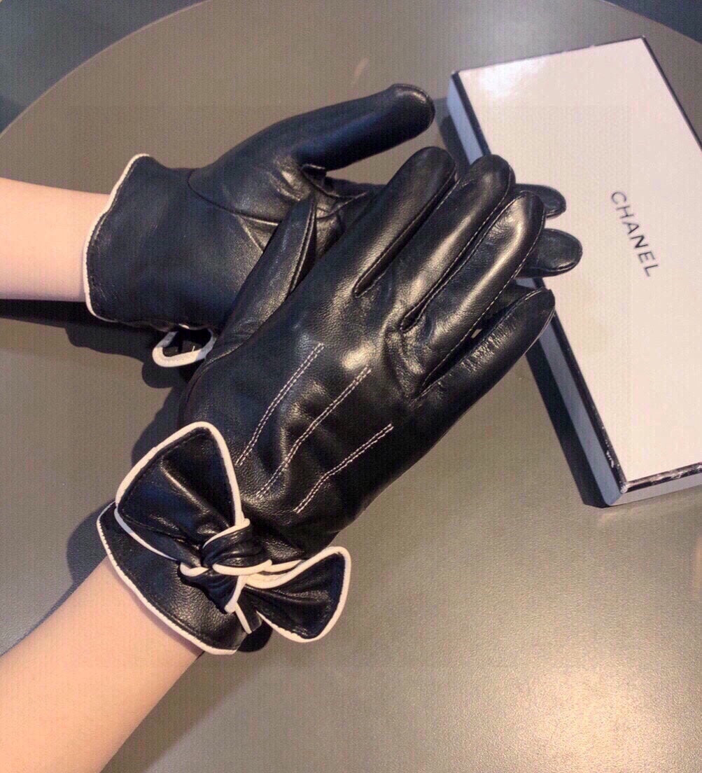 GLOVES IN BLACK LAMBSKIN 462262 mysite