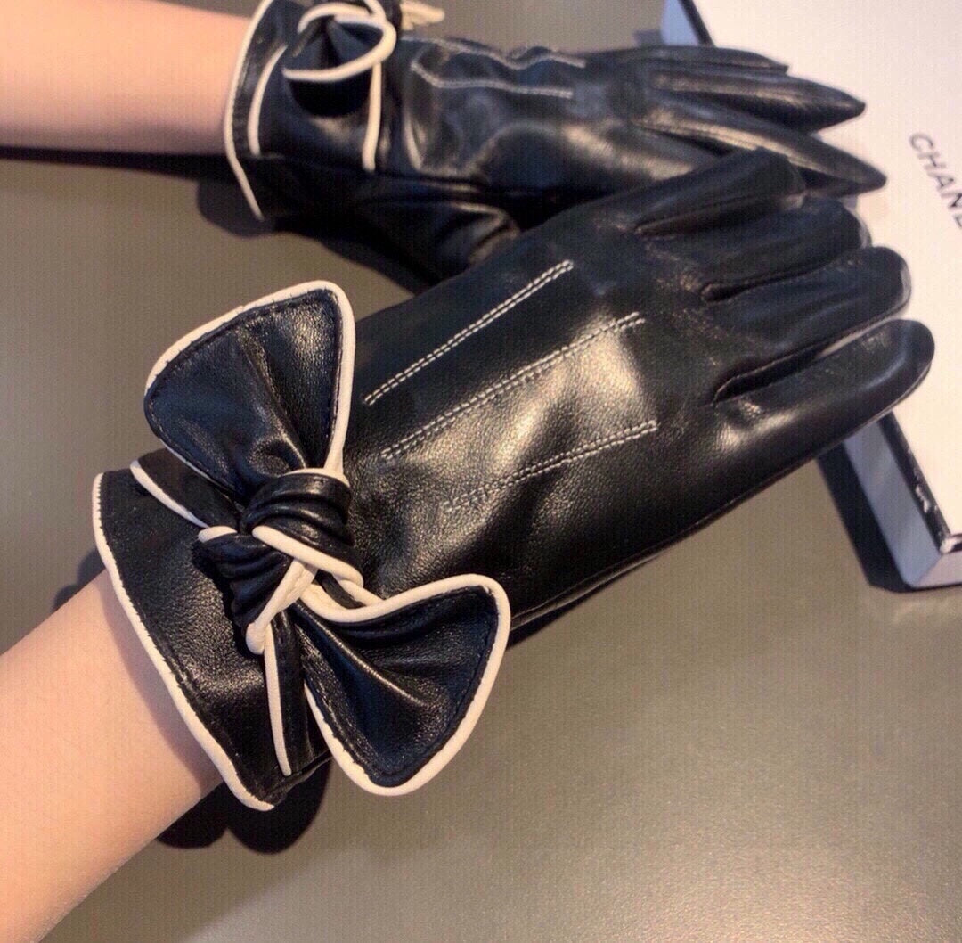 GLOVES IN BLACK LAMBSKIN 462262 mysite