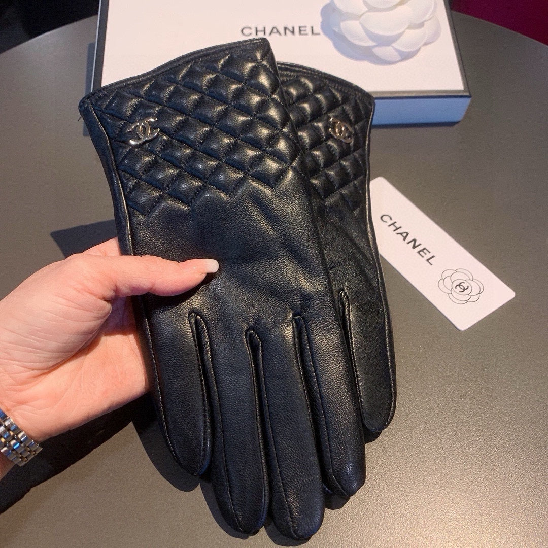 GLOVES IN BLACK LAMBSKIN WITH GOLD LOGO 462263 mysite