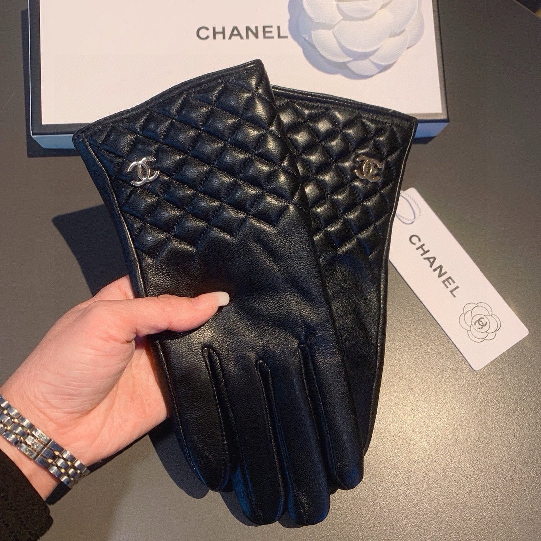 GLOVES IN BLACK LAMBSKIN WITH GOLD LOGO 462263 mysite