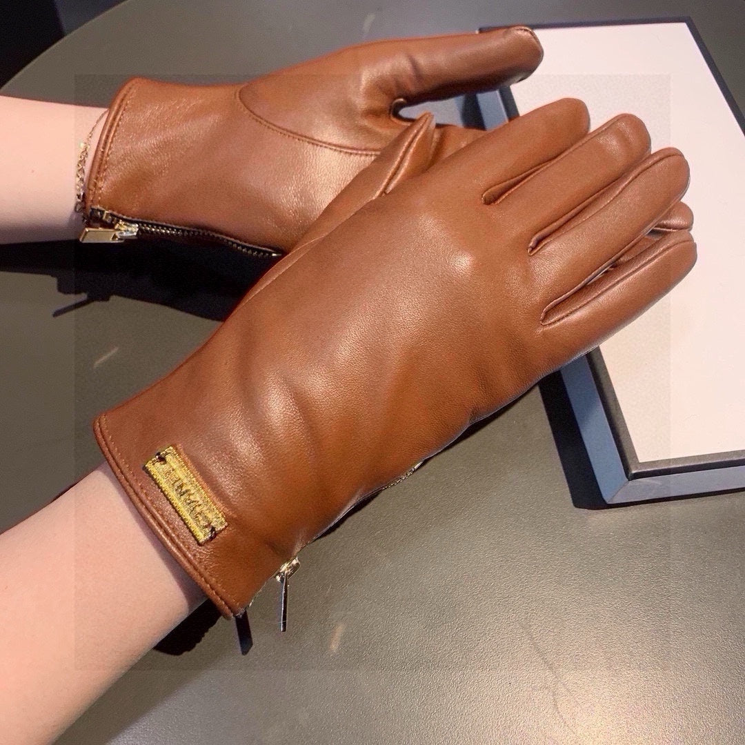 TOUCHSCREEN GLOVES IN BRONZE BROWN LAMBSKIN WITH GOLD LOGO 462270 mysite