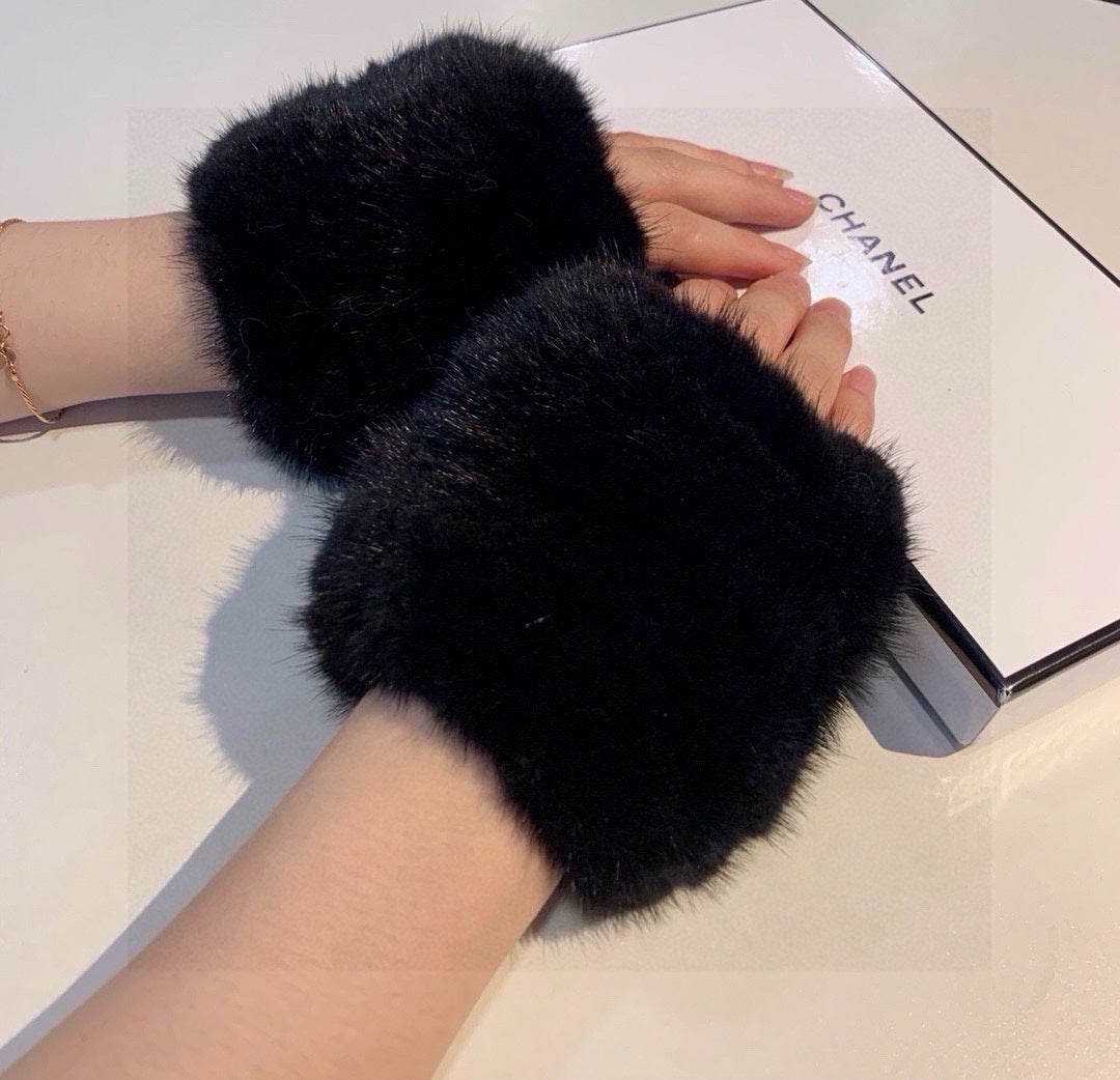 FINGERLESS HALF GLOVES IN BLACK RABBIT FUR 462278 mysite