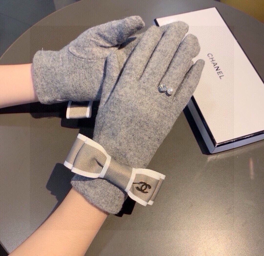 CC GLOVES IN PALE GRAY WOOL WITH BOW 463856 mysite