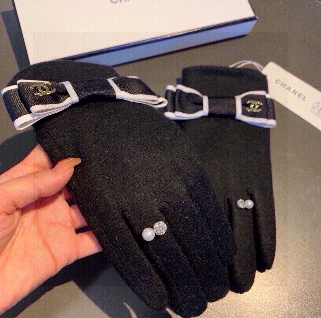 CC GLOVES IN BLACK WOOL WITH BOW 463857 mysite