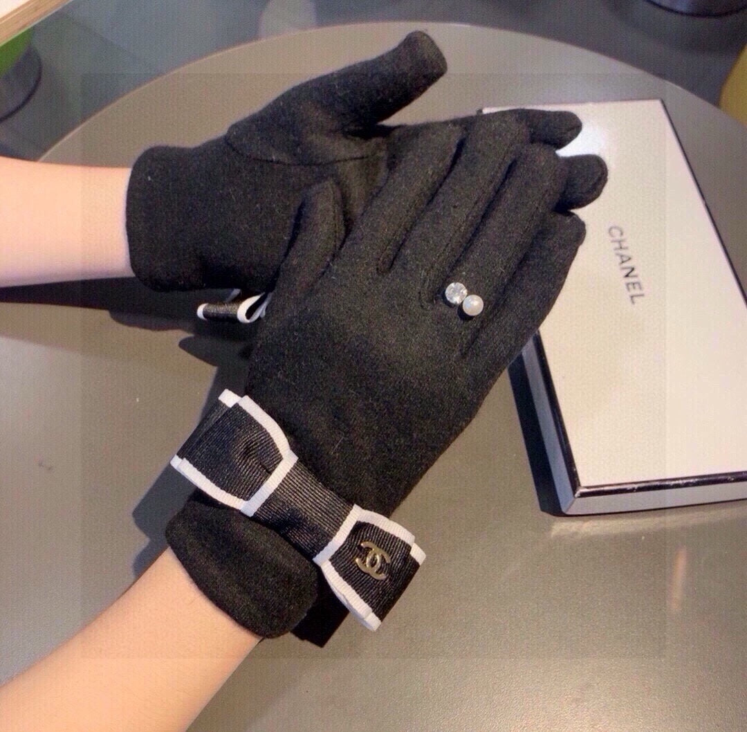 CC GLOVES IN BLACK WOOL WITH BOW 463857 mysite