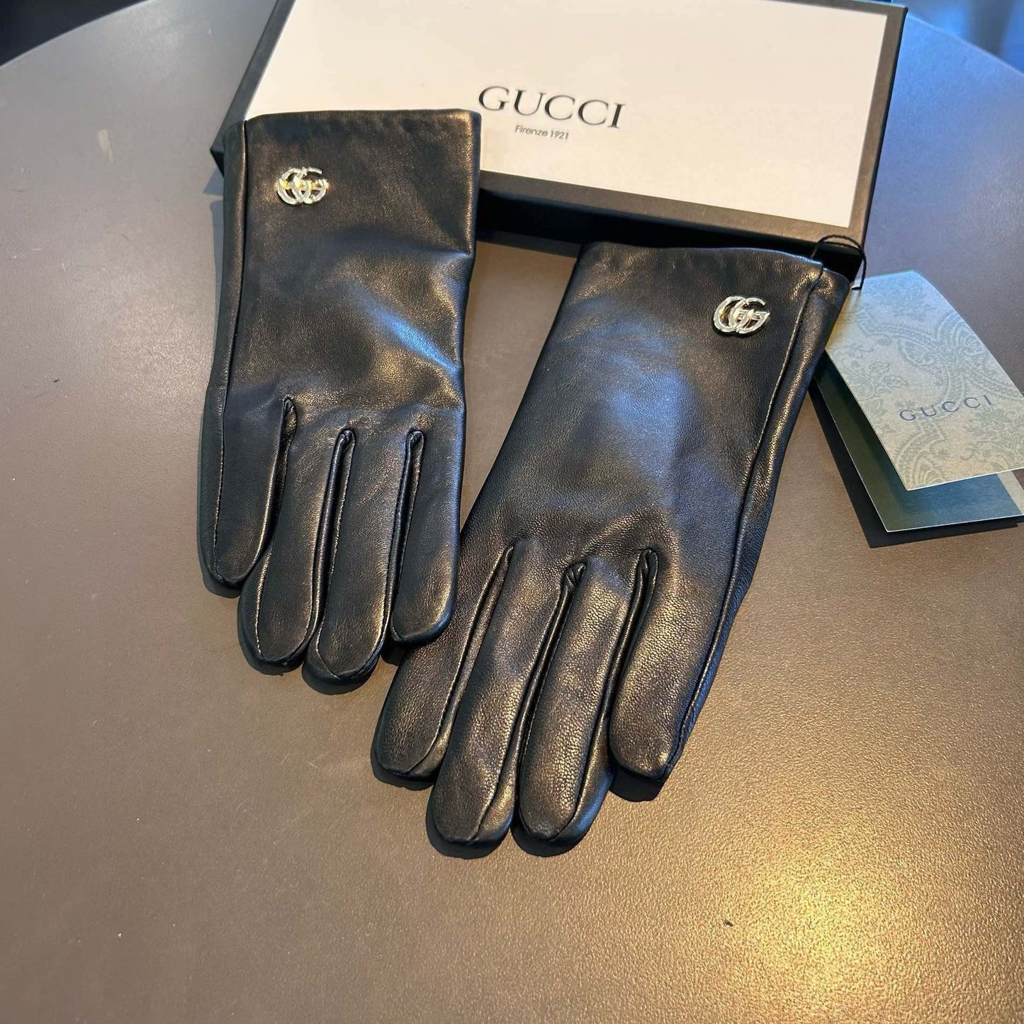 TOUCHSCREEN GLOVES IN BLACK LAMBSKIN AND SHEARLING LINING 463863 mysite
