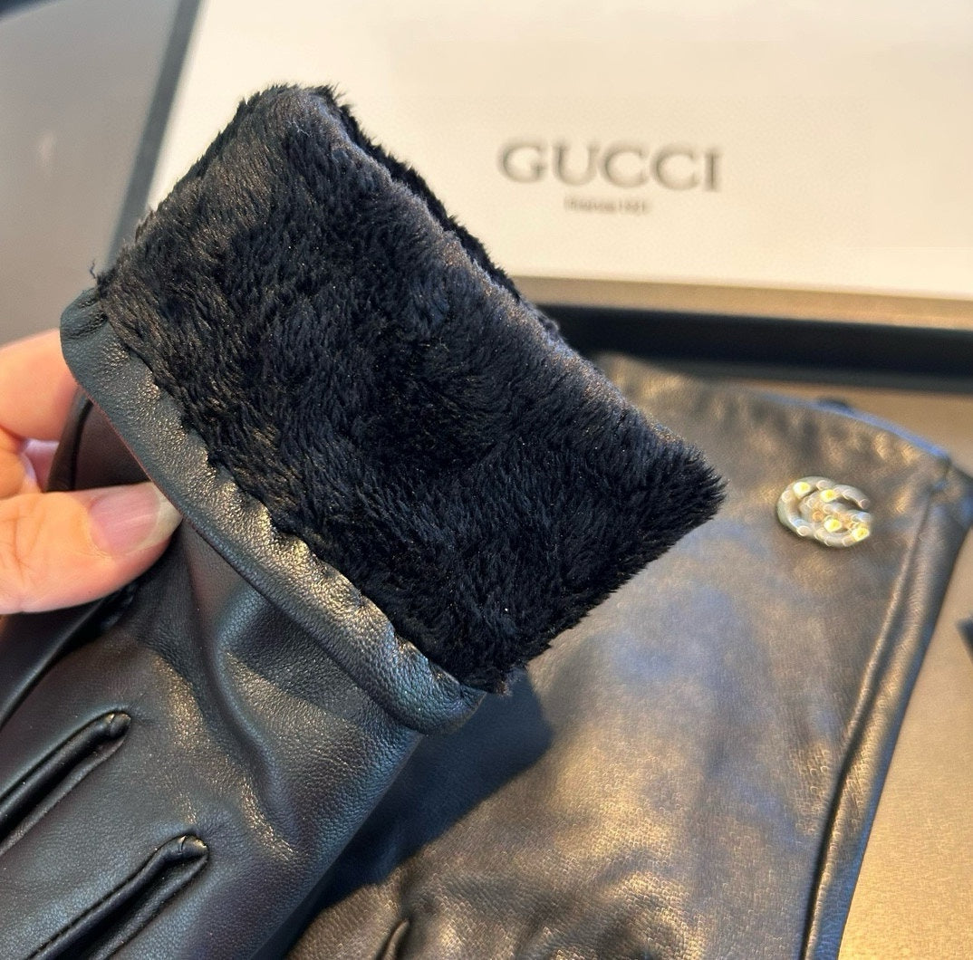 TOUCHSCREEN GLOVES IN BLACK LAMBSKIN AND SHEARLING LINING 463863 mysite