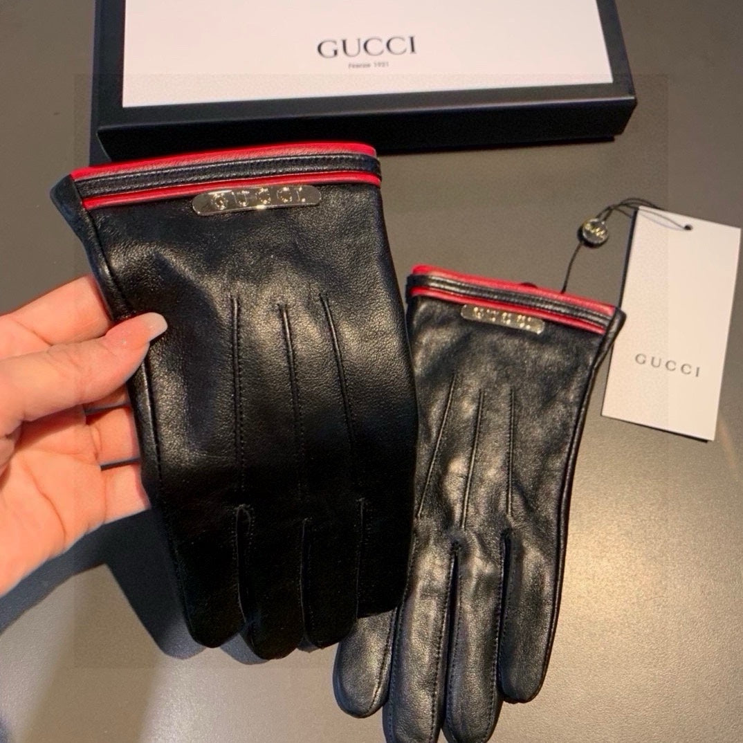 GLOVES IN BLACK MIX RED LAMBSKIN AND LAMB FUR LINING 467970 mysite