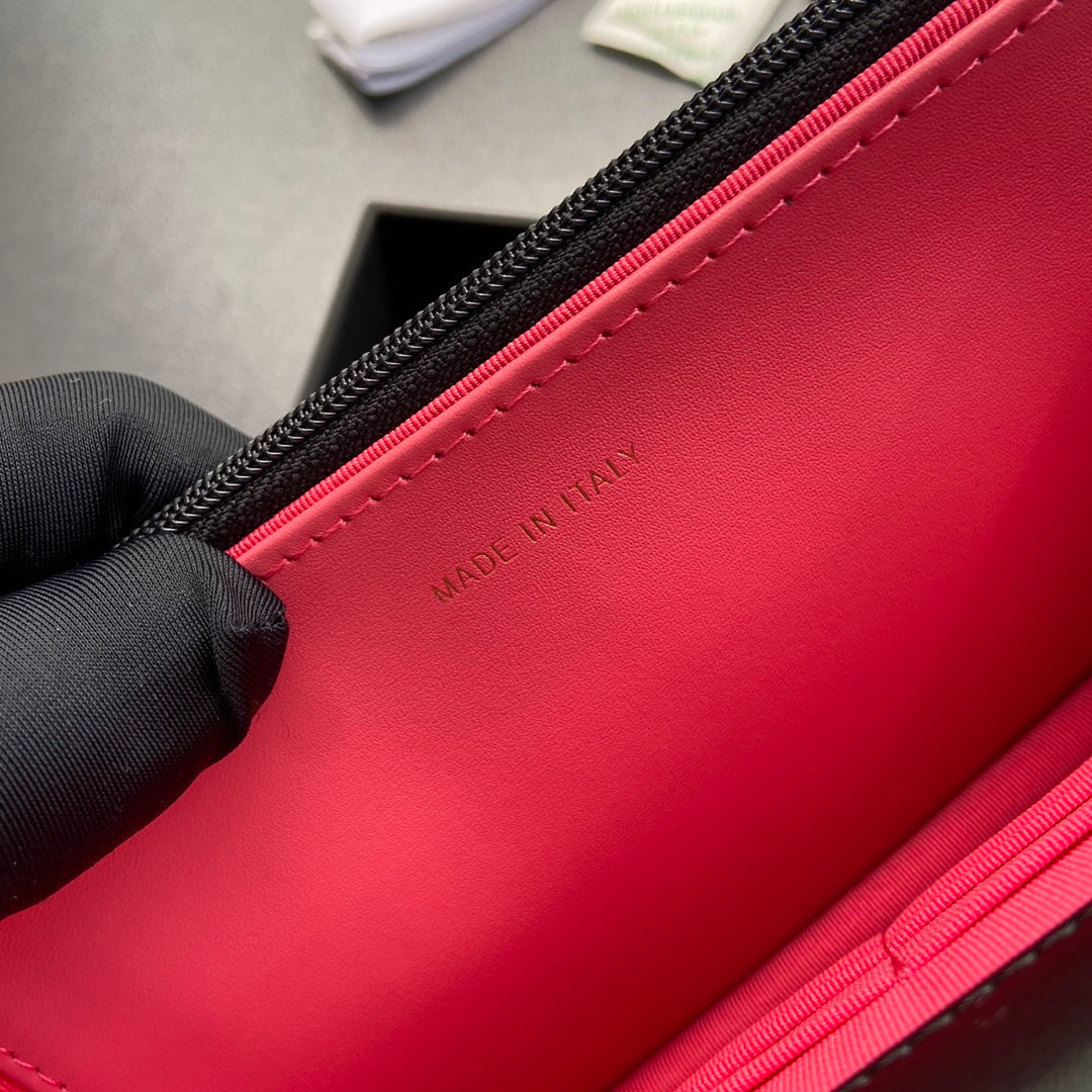 CC 19 Woc 19cm Black Calfskin Gold Hardware mysite