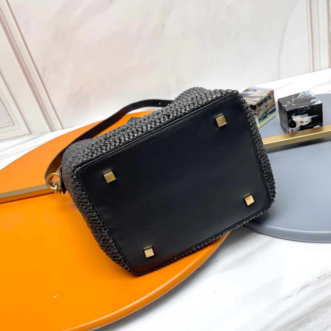 YSL LE 37 20CM BLACK RAFFIA BUCKET BAG mysite