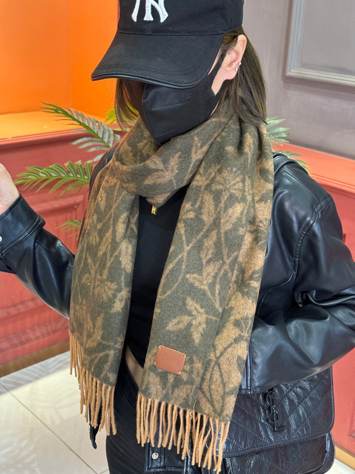 SCARF 180 CM IN OLIVE GREEN MONOGRAM CASHMERE 394642 mysite