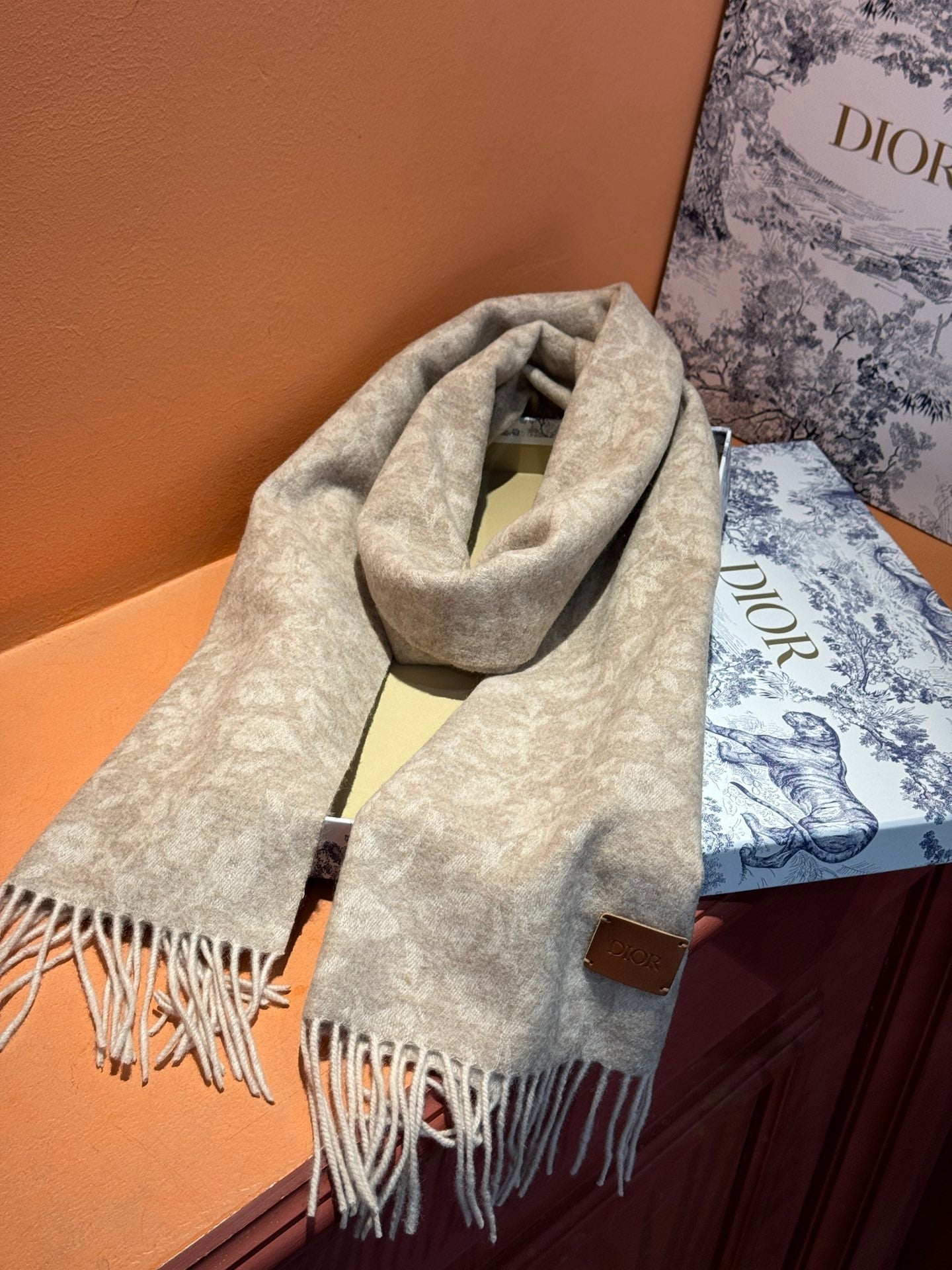 SCARF 180 CM IN ECRU TAN MONOGRAM CASHMERE 394644 mysite