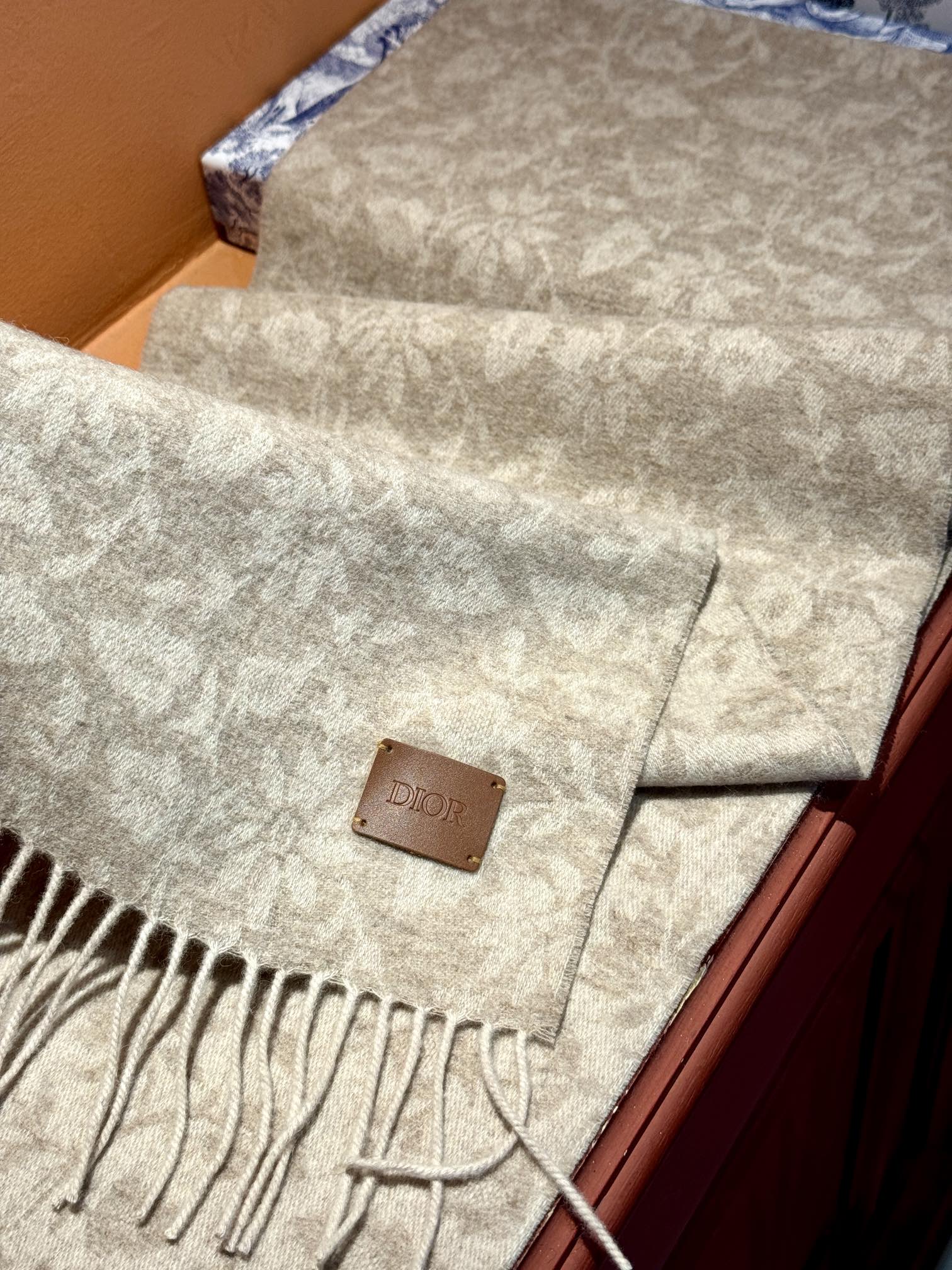 SCARF 180 CM IN ECRU TAN MONOGRAM CASHMERE 394644 mysite