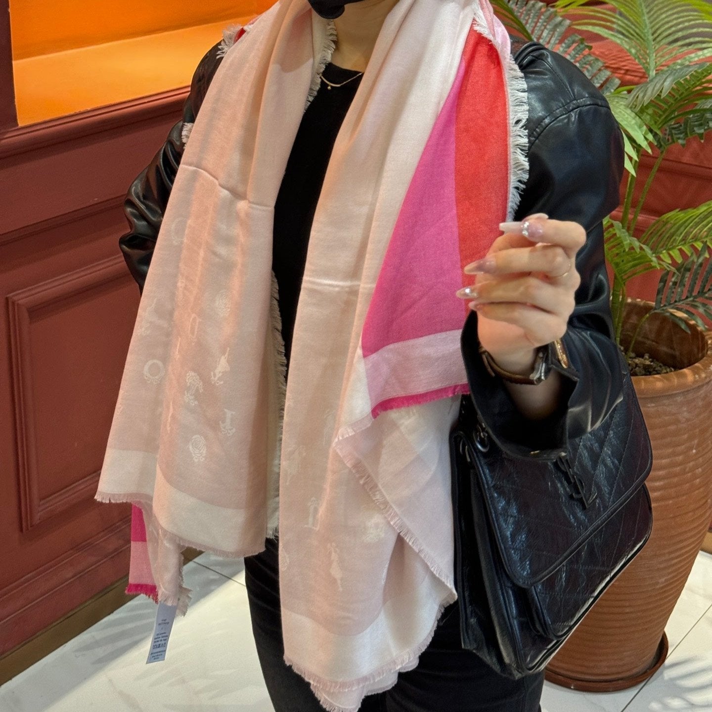 SHAWL 140 CM IN LIGHT PINK CASHMERE AND SILK 413801 mysite