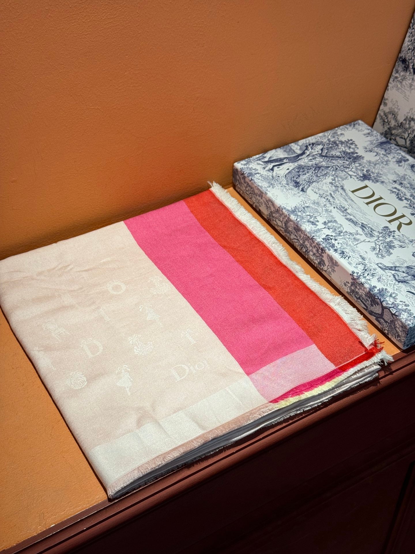 SHAWL 140 CM IN LIGHT PINK CASHMERE AND SILK 413801 mysite