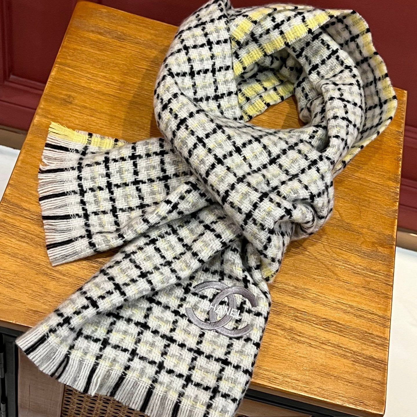 CC Scarf 190 CM In White Yellow With Black Plaid Cashmere 416805 mysite