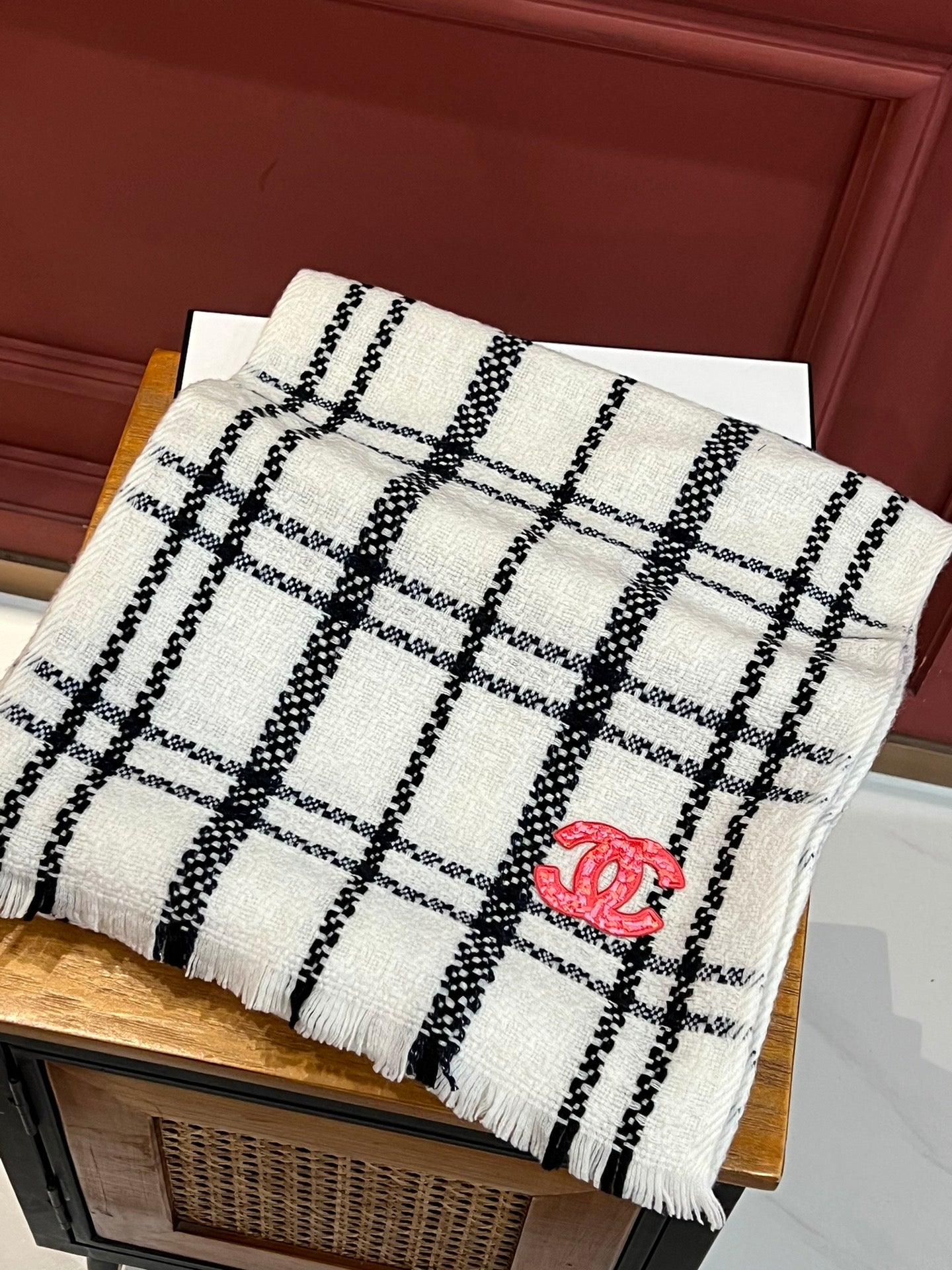 CC Scarf 190 CM In White With Black Stripes Wool  420038 mysite