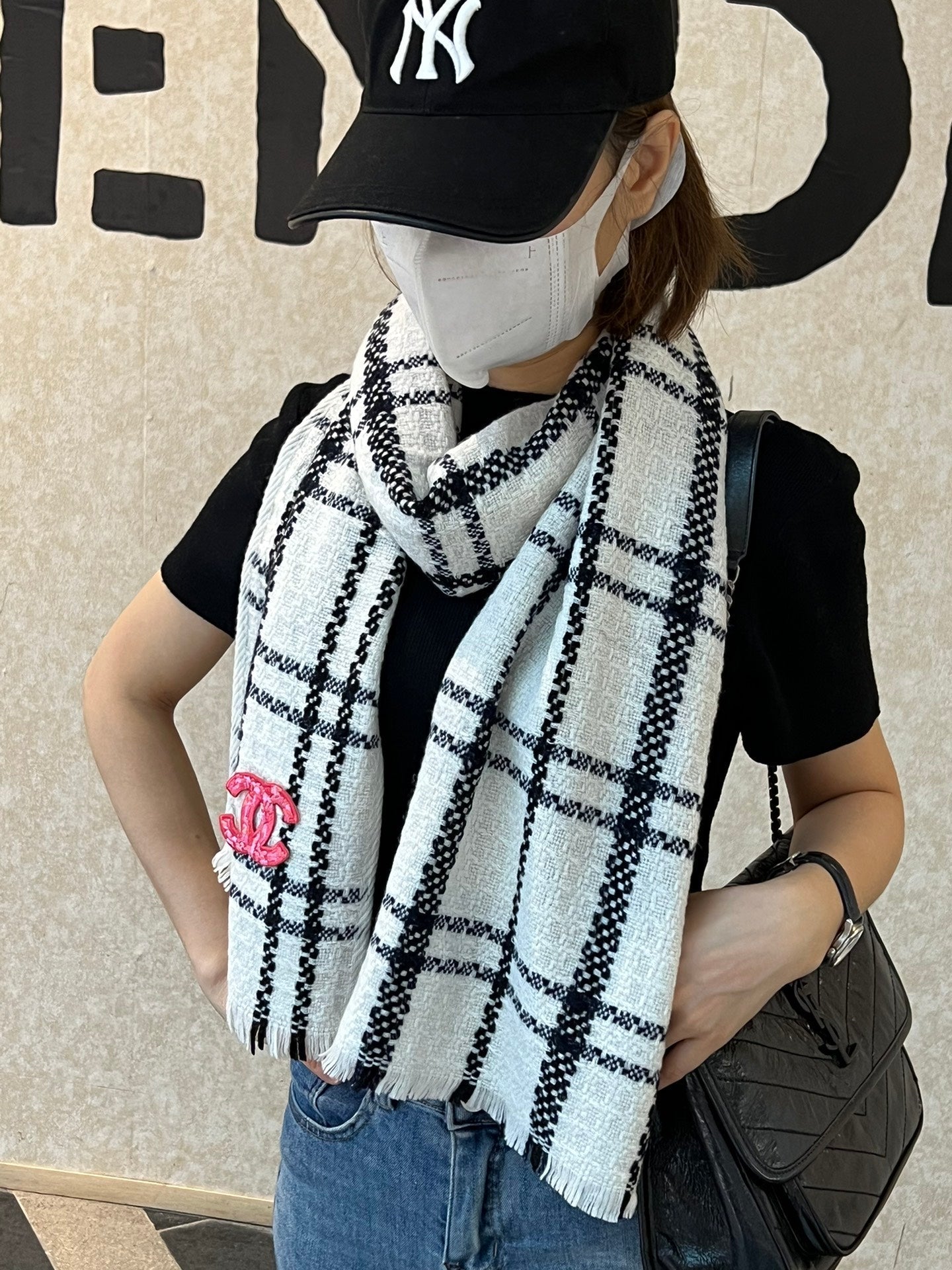 CC Scarf 190 CM In White With Black Stripes Wool  420038 mysite