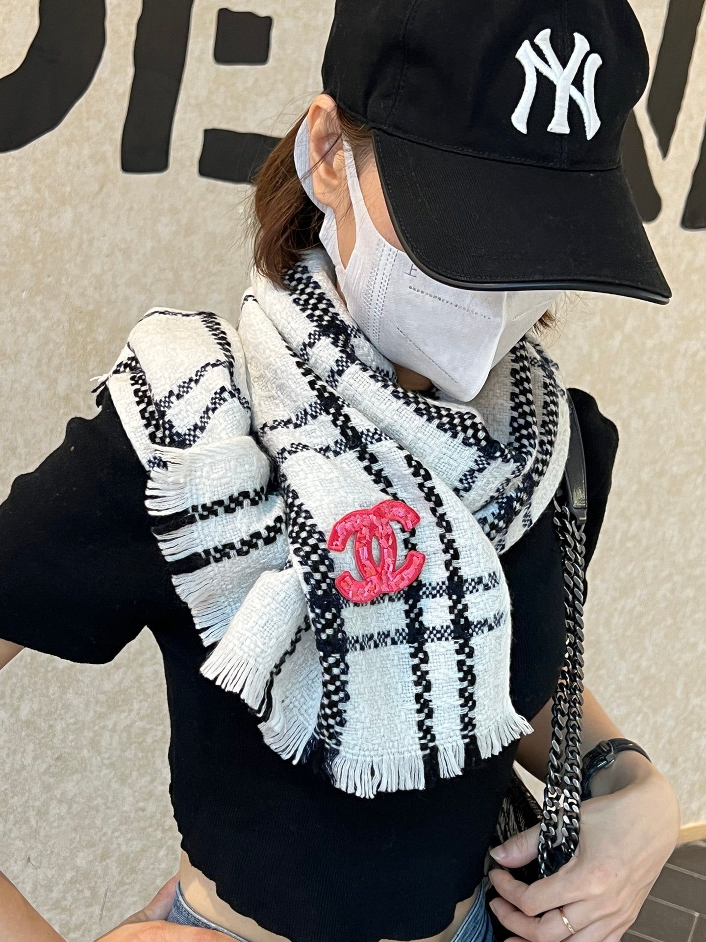 CC Scarf 190 CM In White With Black Stripes Wool  420038 mysite