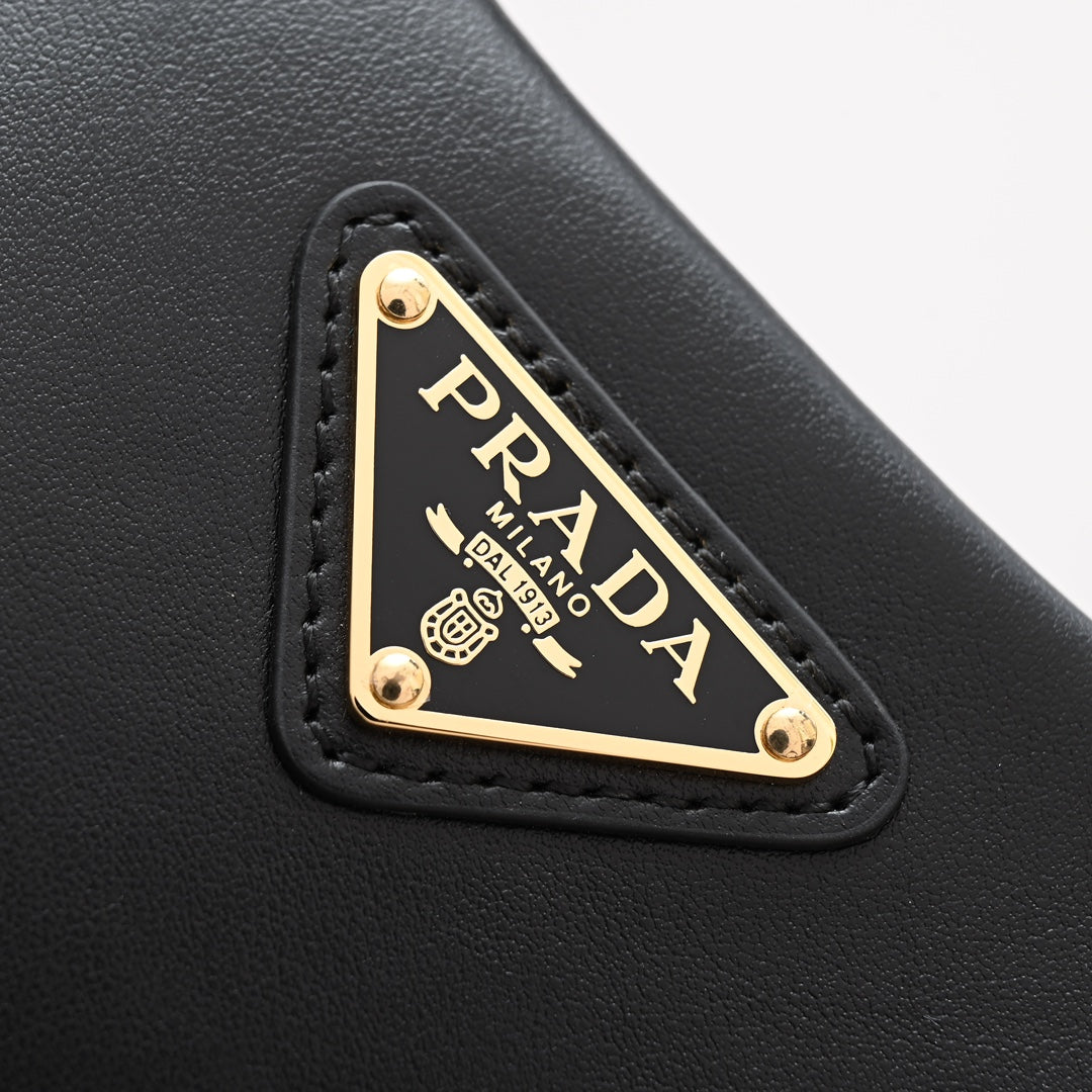 DUMPLING BAG 30 IN BLACK CALFSKIN mysite