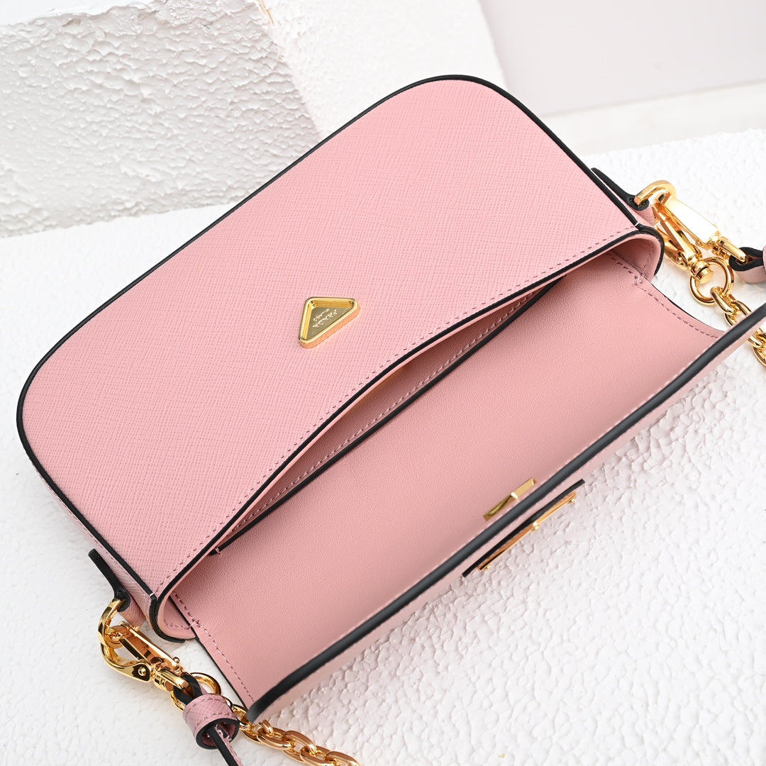 MINI FLAP BAG 20 IN BABY PINK SAFFIANO LEATHER GOLD HARDWARE mysite