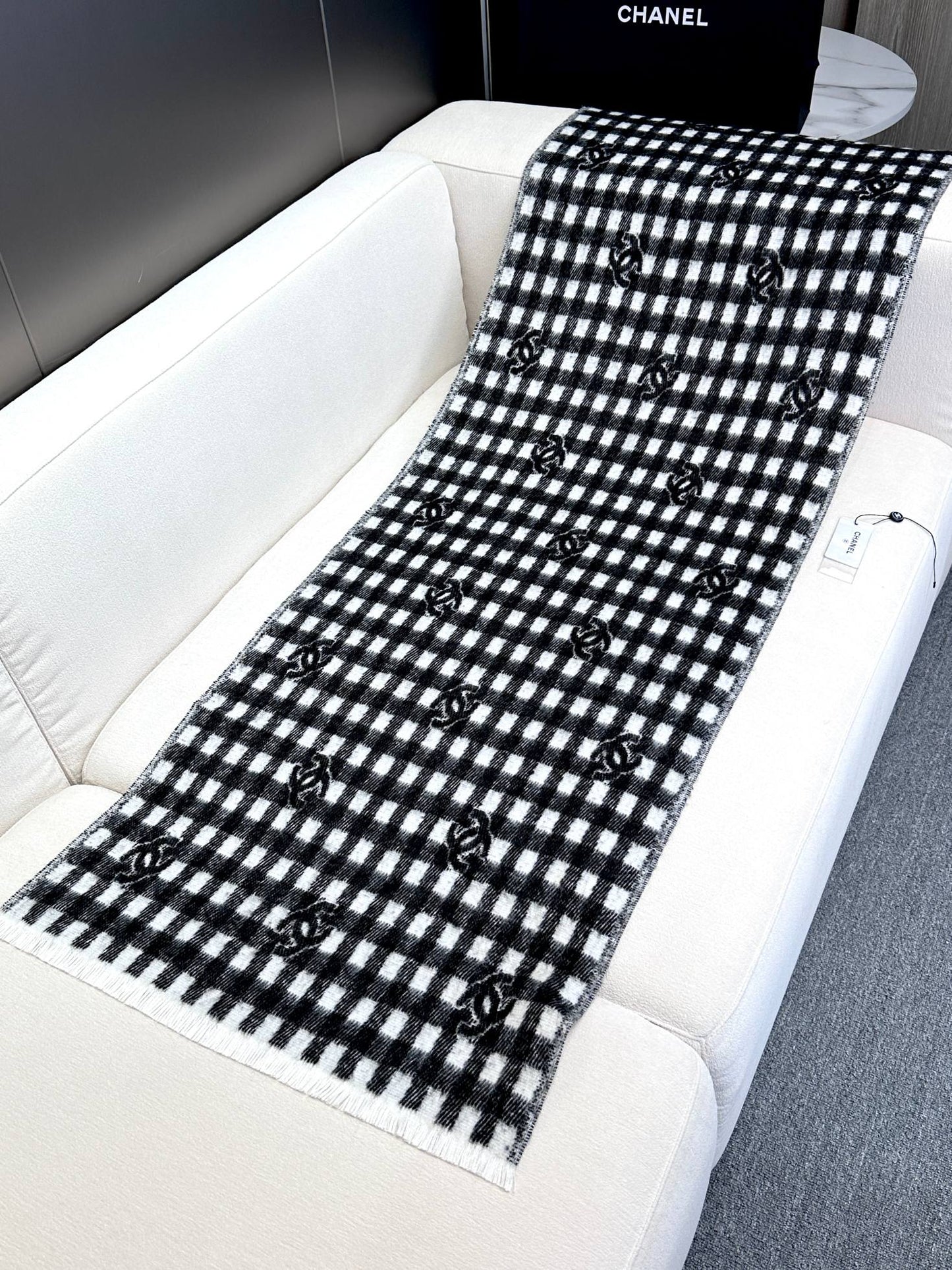 SCARF 190 CM IN BLACK MIX WHITE CARO CASHMERE AND WOOL 390944 mysite