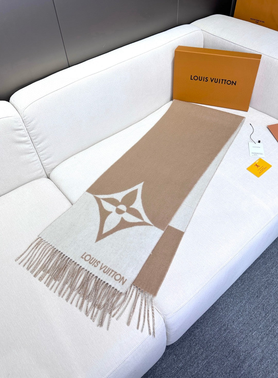 GRAPHIC DUAL SCARF 192 CM IN TUSCAN BEIGE MIX WHITE WOOL AND CASHMERE 396434 mysite