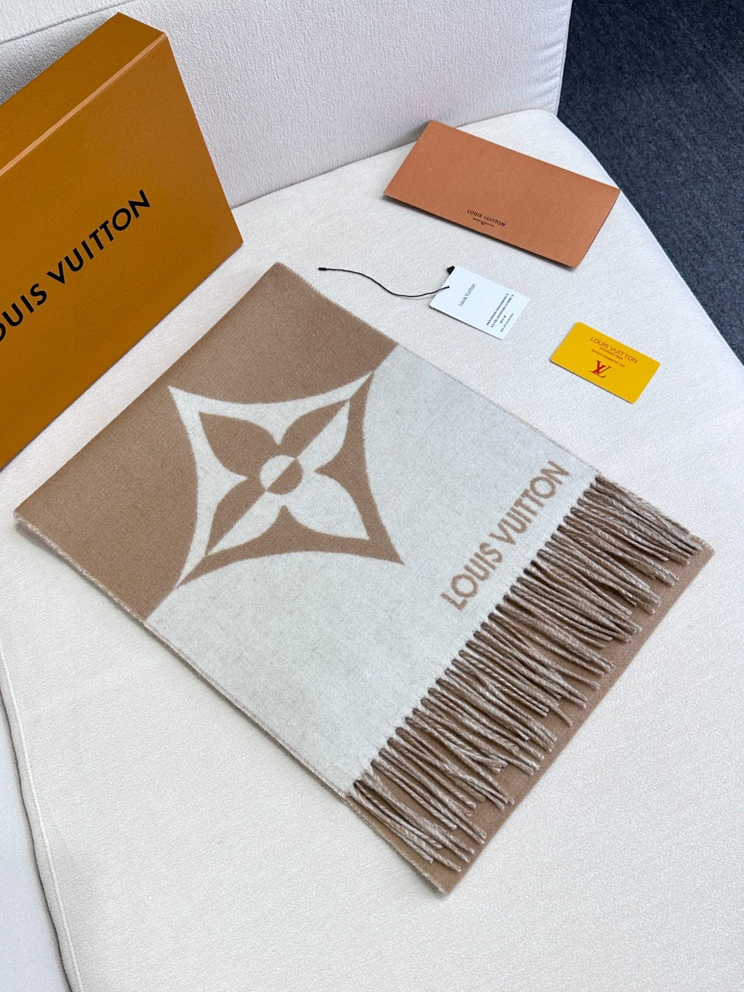 GRAPHIC DUAL SCARF 192 CM IN TUSCAN BEIGE MIX WHITE WOOL AND CASHMERE 396434 mysite