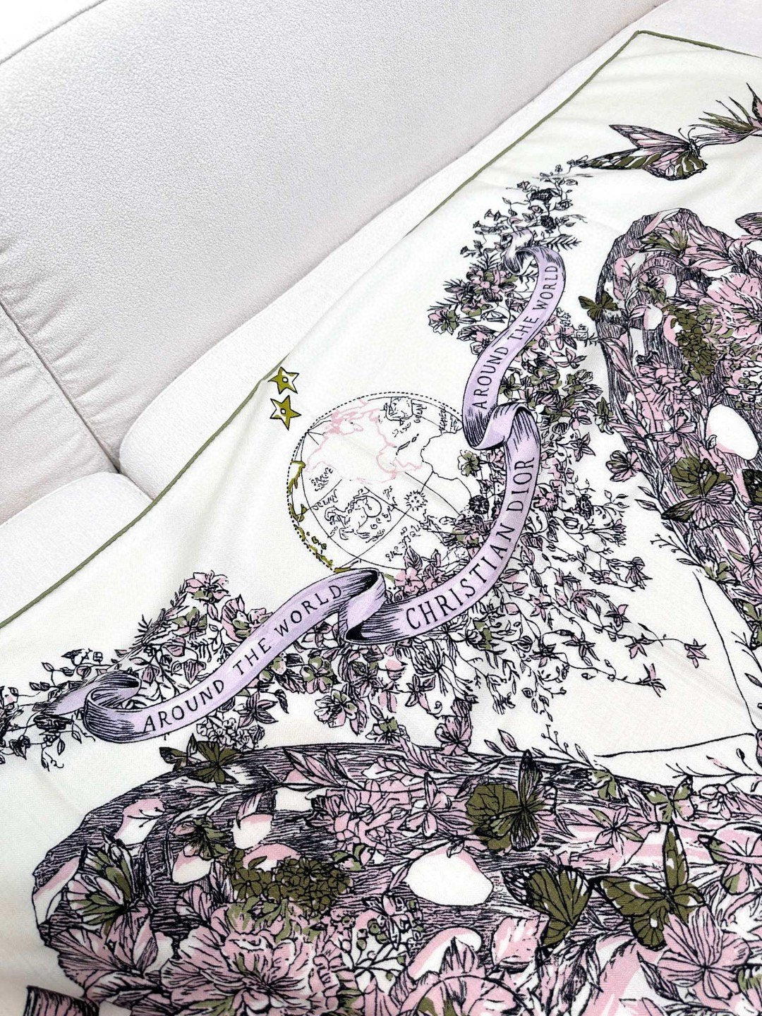 SQUARE SCARF 140 CM IN COLORFUL CASHMERE AND SILK 403836 mysite