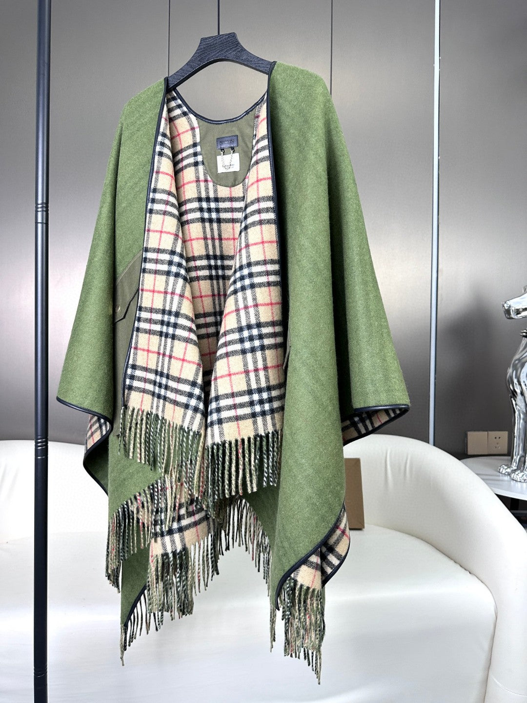 CHECK CAPE IN JADE GREEN WOOL 410153 mysite